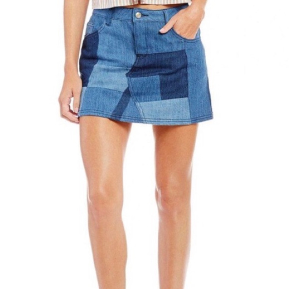 Gianni Bini Dream Patch Craig Mini Skirt